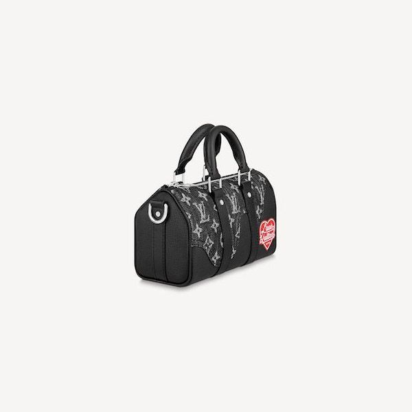 先行予約 NIGOコラボ ルイヴィトン キーポルXS 偽物 モノグラム 2色 M81011